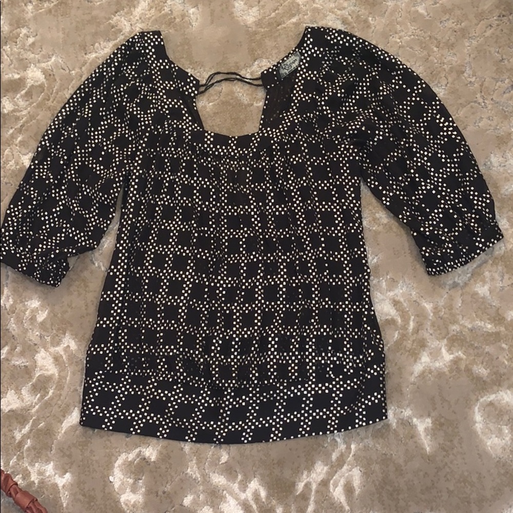 Guess open back top